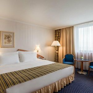 Deluxe King Room Spa Access